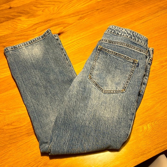 Anthropologie PILCRO  slightly distressed jeans. Size 30 - Picture 1 of 15